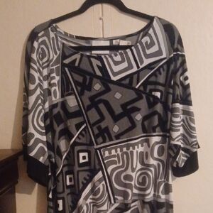 Avenue Black and Gray Abstract Blouse